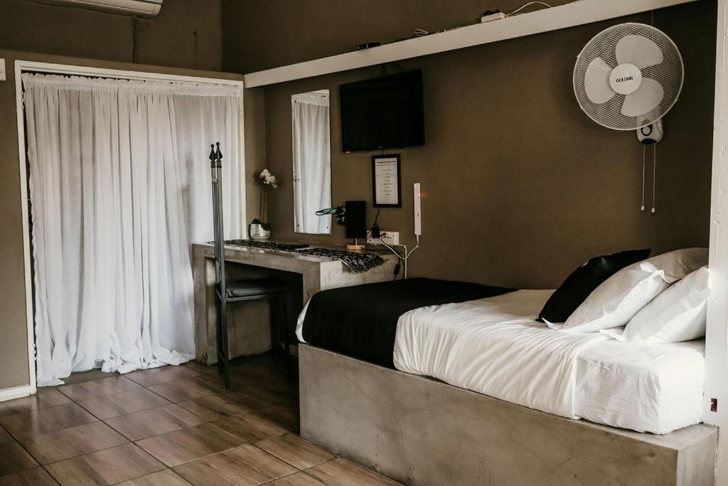 Overnight Stop Before Kruger National Park Phalaborwa Extérieur photo
